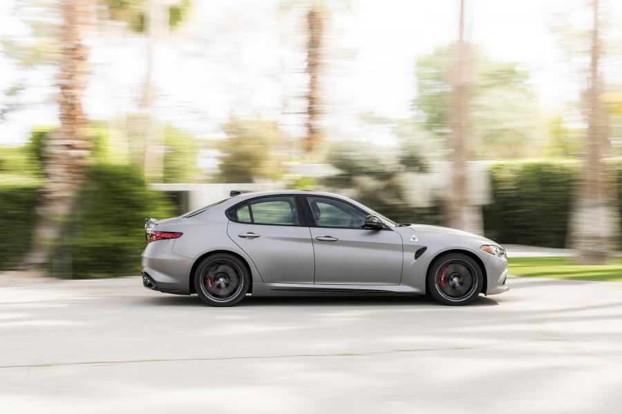 Alfa Romeo Giulia Quadrifoglio NRING (952) 2019 года  (NA) (фото 13 из 31)